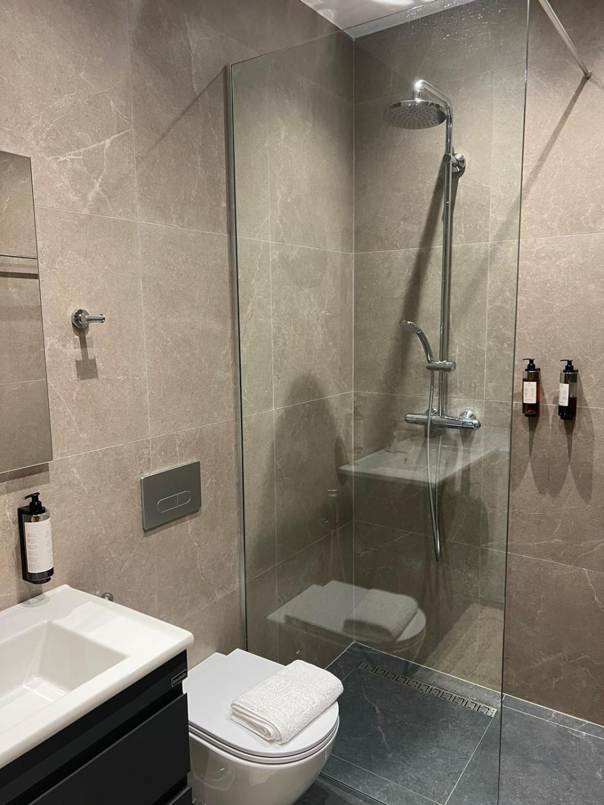Seaside Apartment Sarandë Eksteriør billede