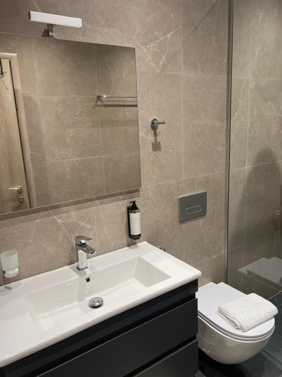 Seaside Apartment Sarandë Eksteriør billede